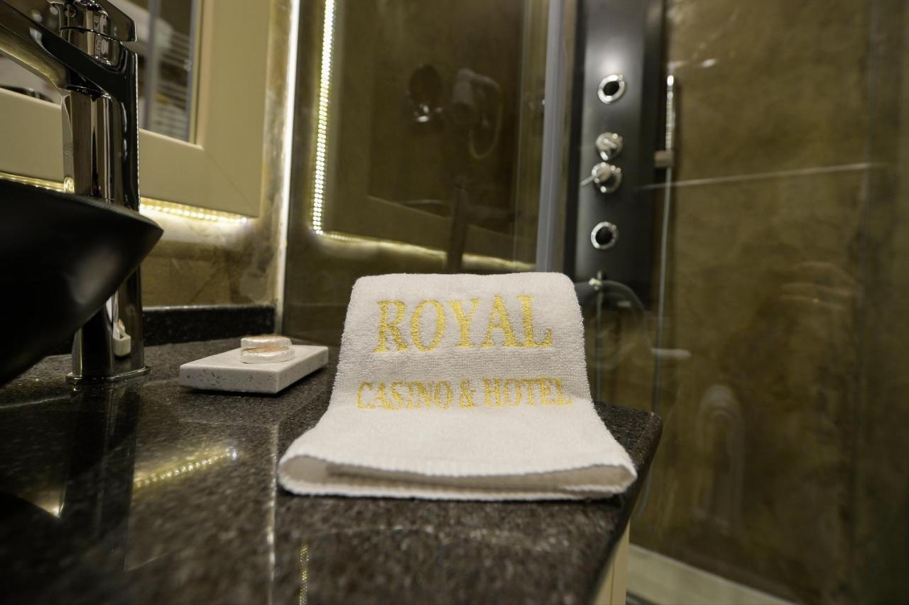 Royal Casino & Hotel 巴统 外观 照片